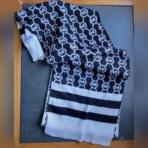 Michael Kors Women's Reversible Knit Scarf White and black Monogram Logo Pattern